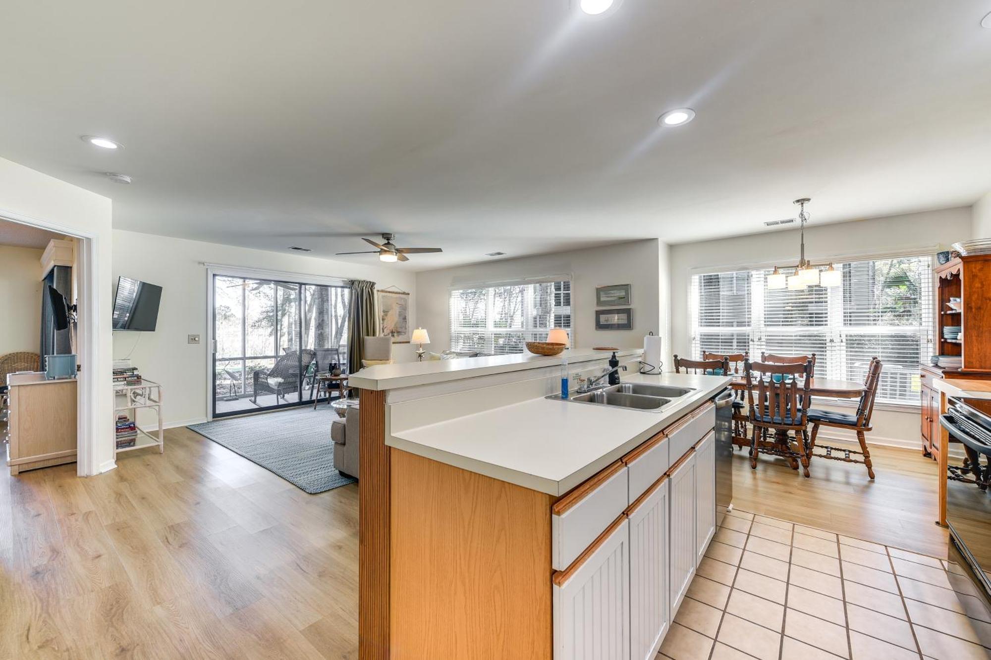 First-Floor Condo Less Than 1 Mi To Sunset Beach Access! المظهر الخارجي الصورة